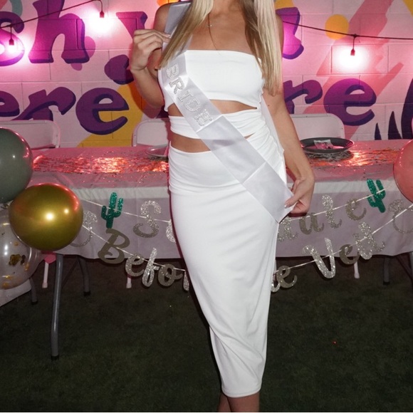 Meshki Cassandra Dress - Picture 2 of 4